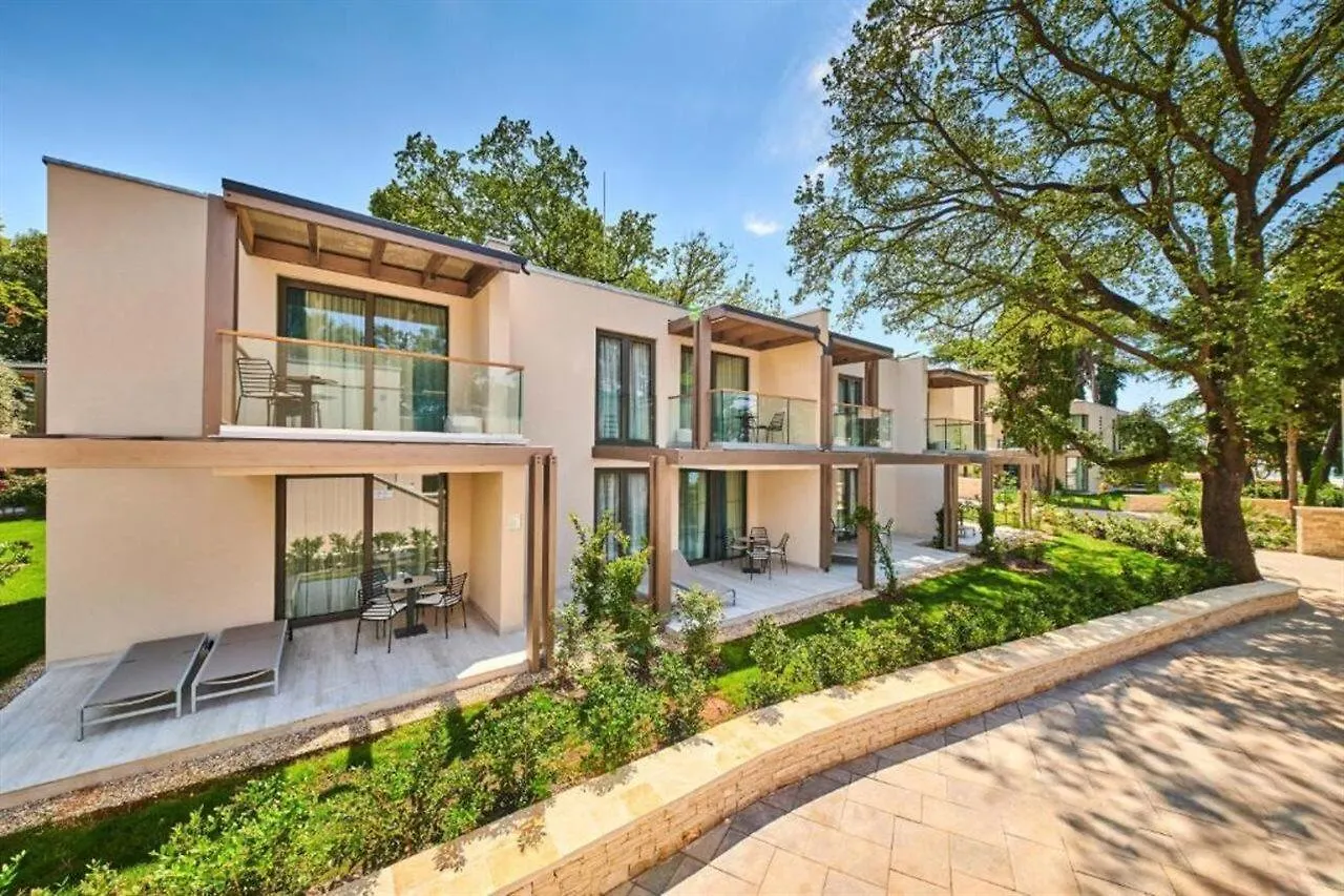 Garden Suites Umag Plava Laguna 4*,