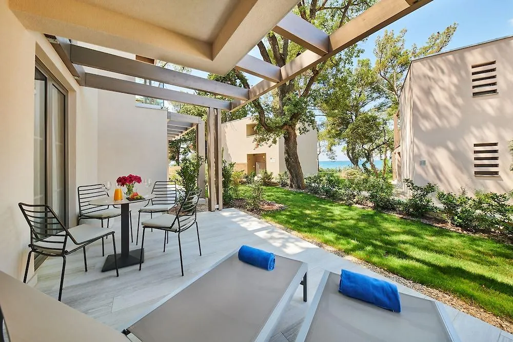 Garden Suites Umag Plava Laguna 4*,